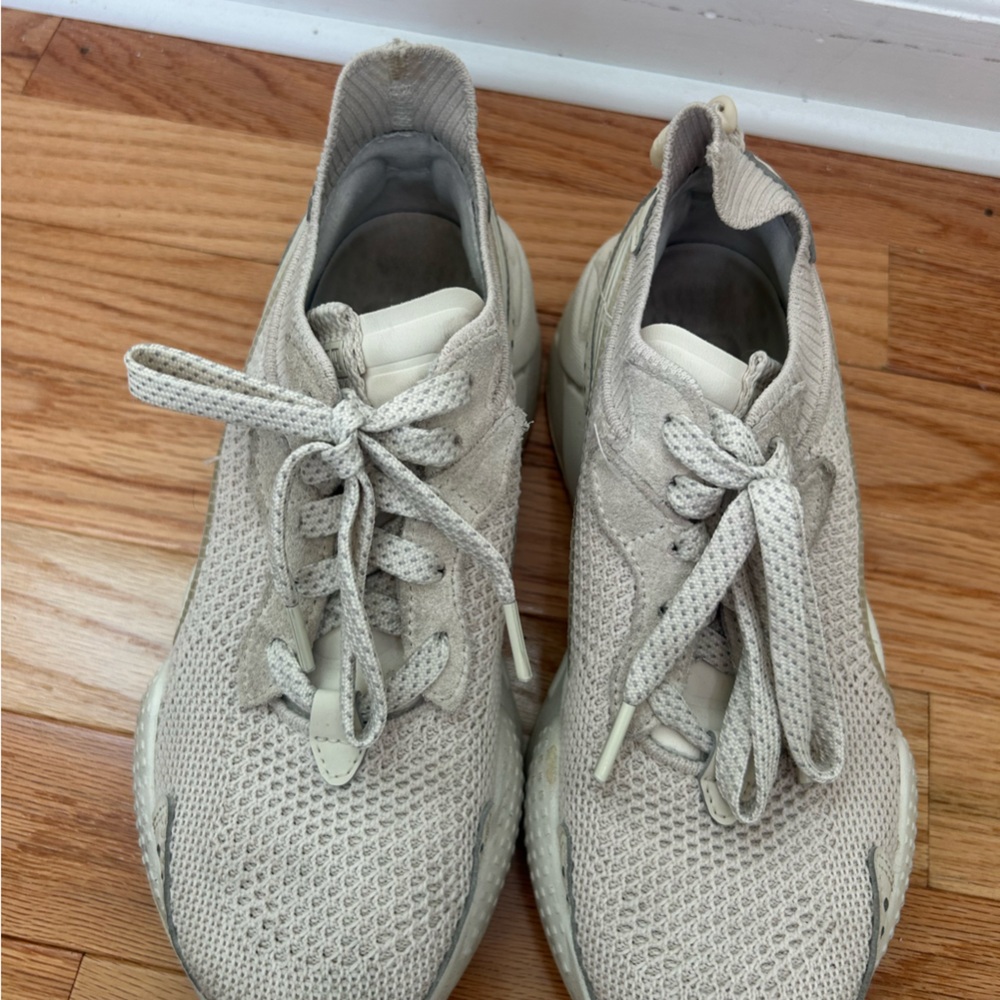 Puma Women's Athletic Shoes in Cream